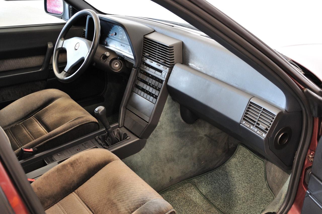 Alfa Romeo 164 2.0i Twin Spark CRS