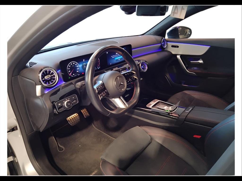 Mercedes-Benz Classe A - W177 2023 - A 200 d AMG Line Advanced Plus auto