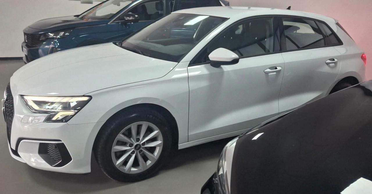 Audi A3 SPB 30 TDI automatica fari full led