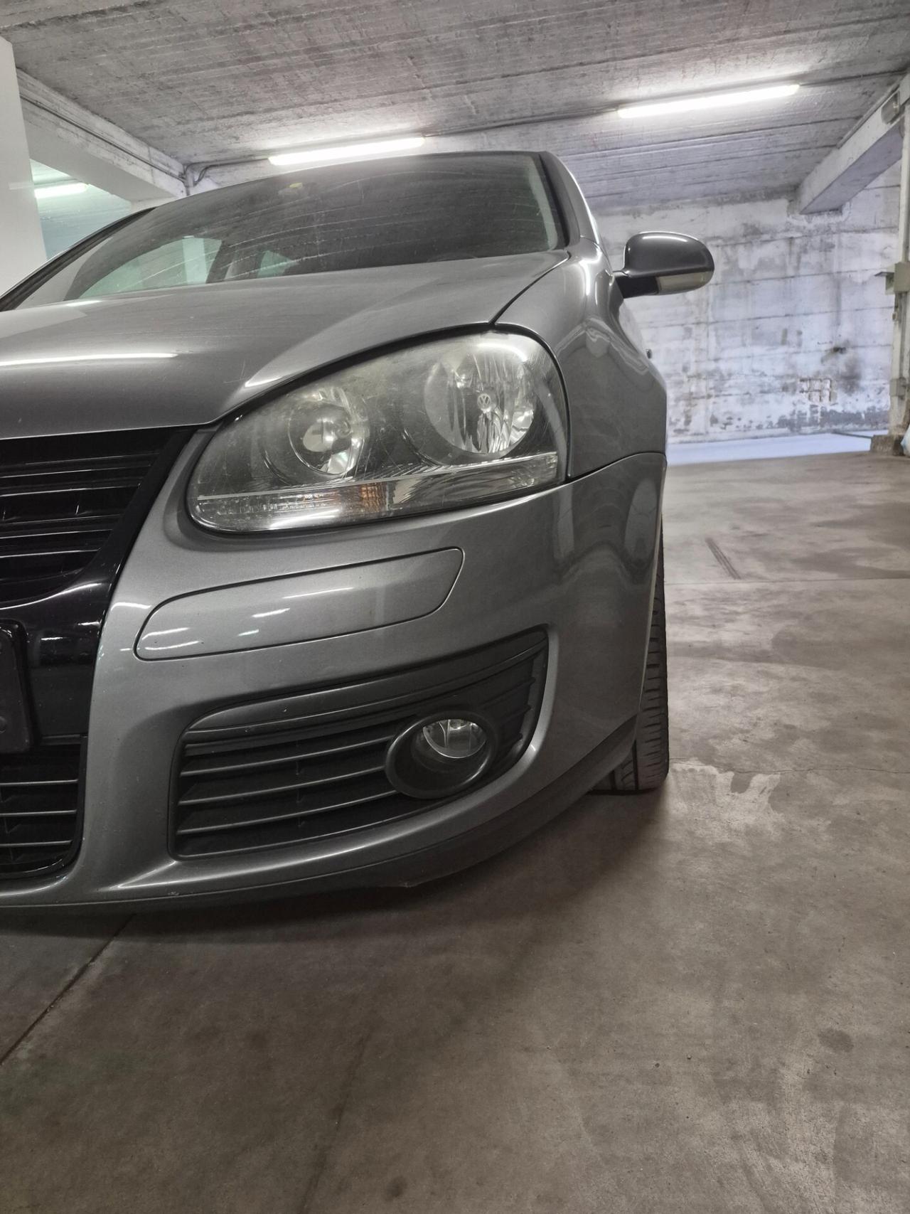 Volkswagen Golf 1.9 TDI DPF 5p. GT Sport