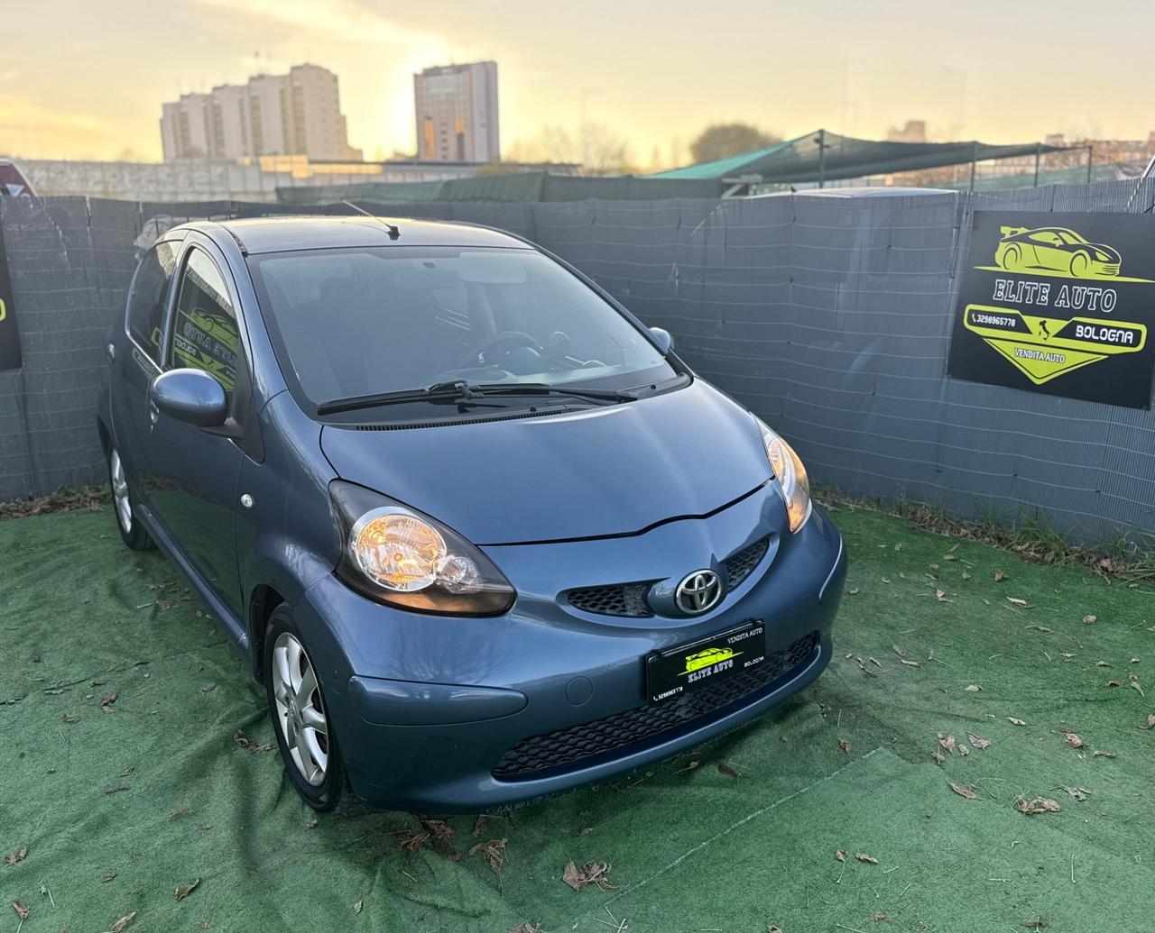 Toyota AYGO 1.0 BENZINA 5 PORTE SOUND NEOPATENTATI