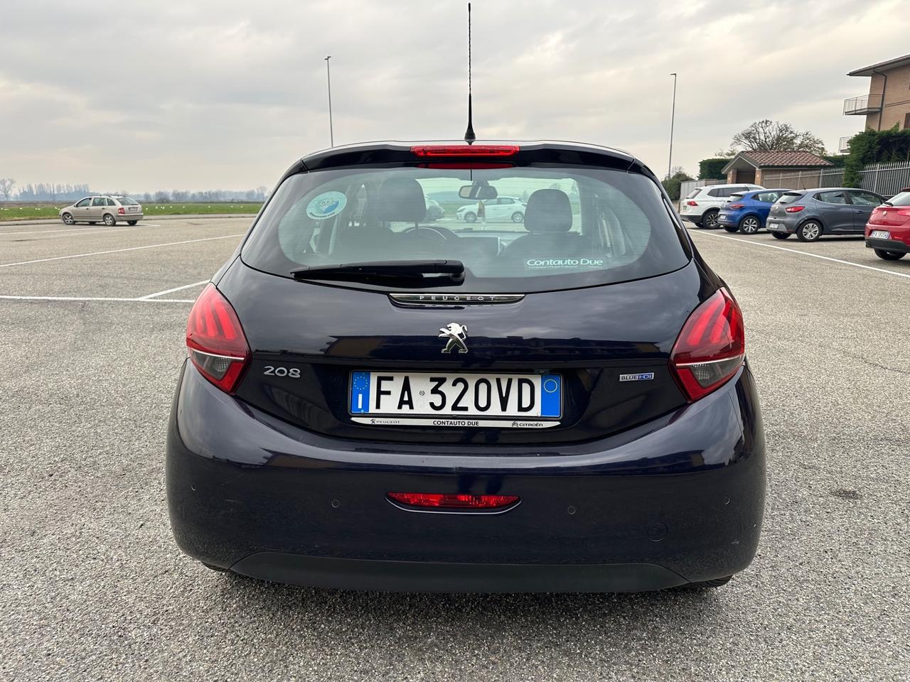Peugeot 208 1,4 DIESEL EURO 6 NEOPATENTATI