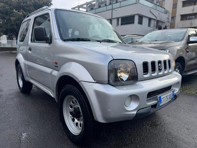 SUZUKI Jimny 1.3i 16V cat 4WD JLX