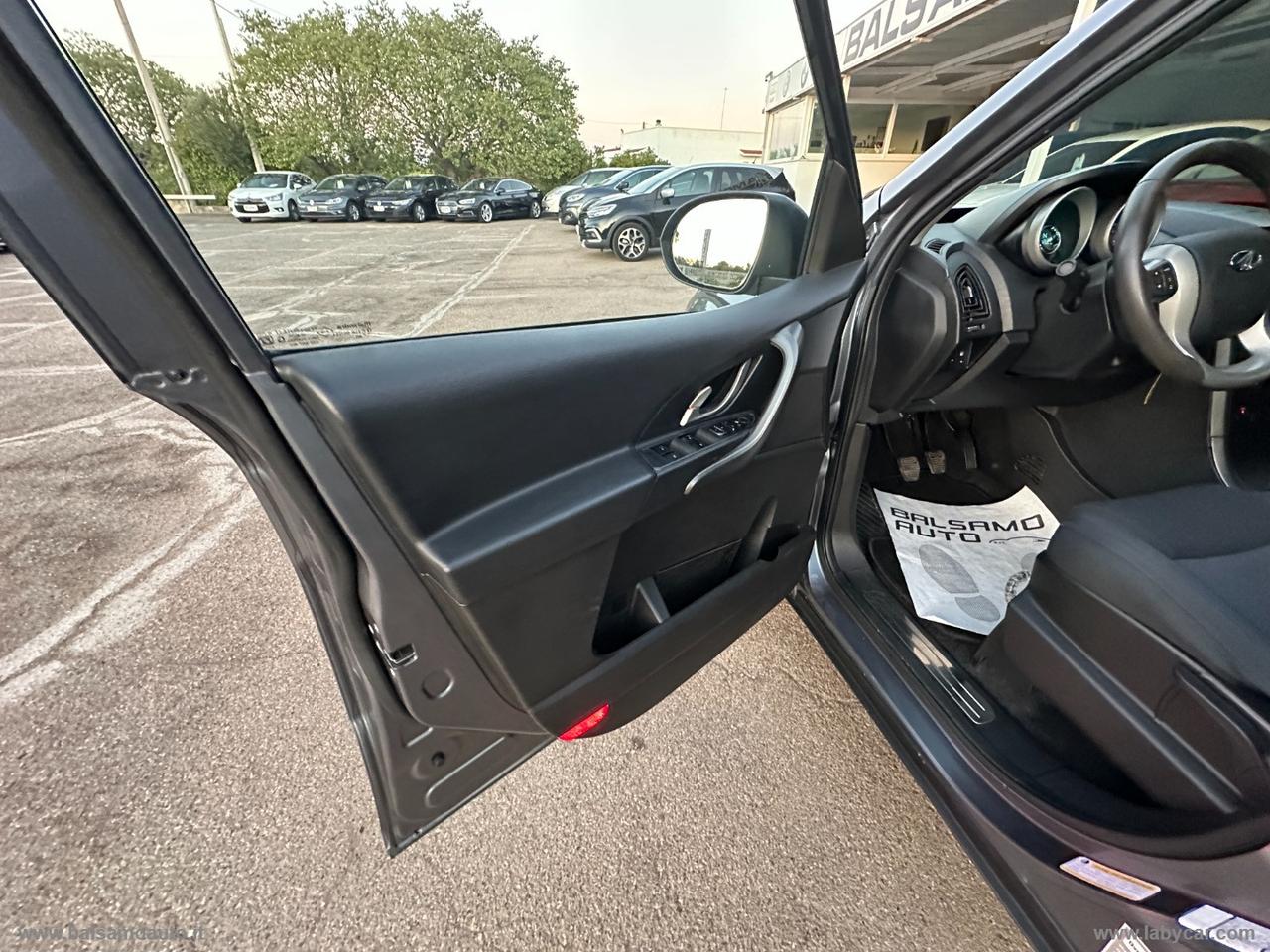 MAHINDRA XUV500 2.2 16V AWD W6