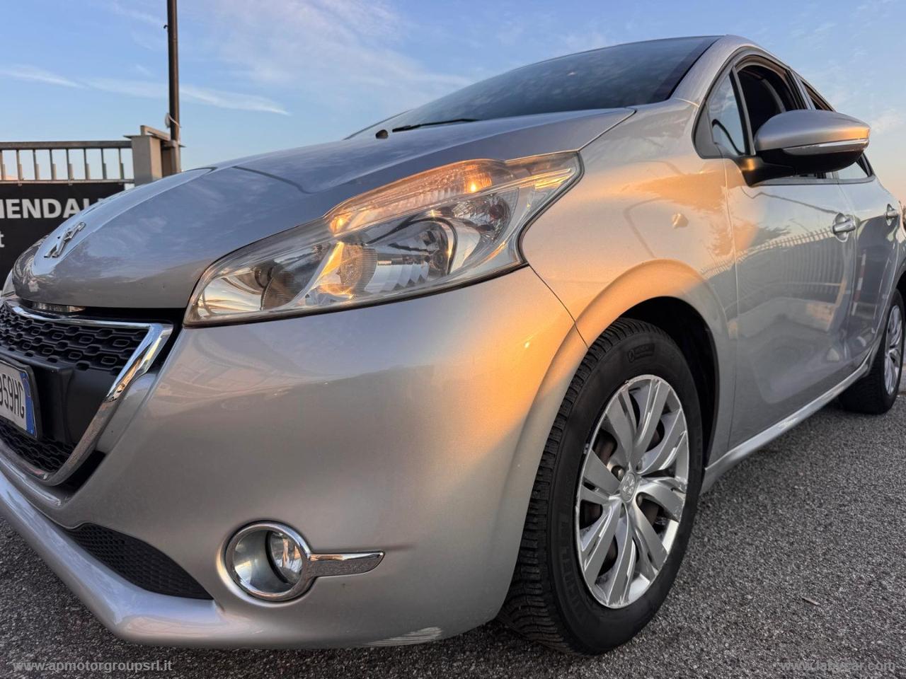 PEUGEOT 208 1.4 HDi 68 CV 5p. Allure