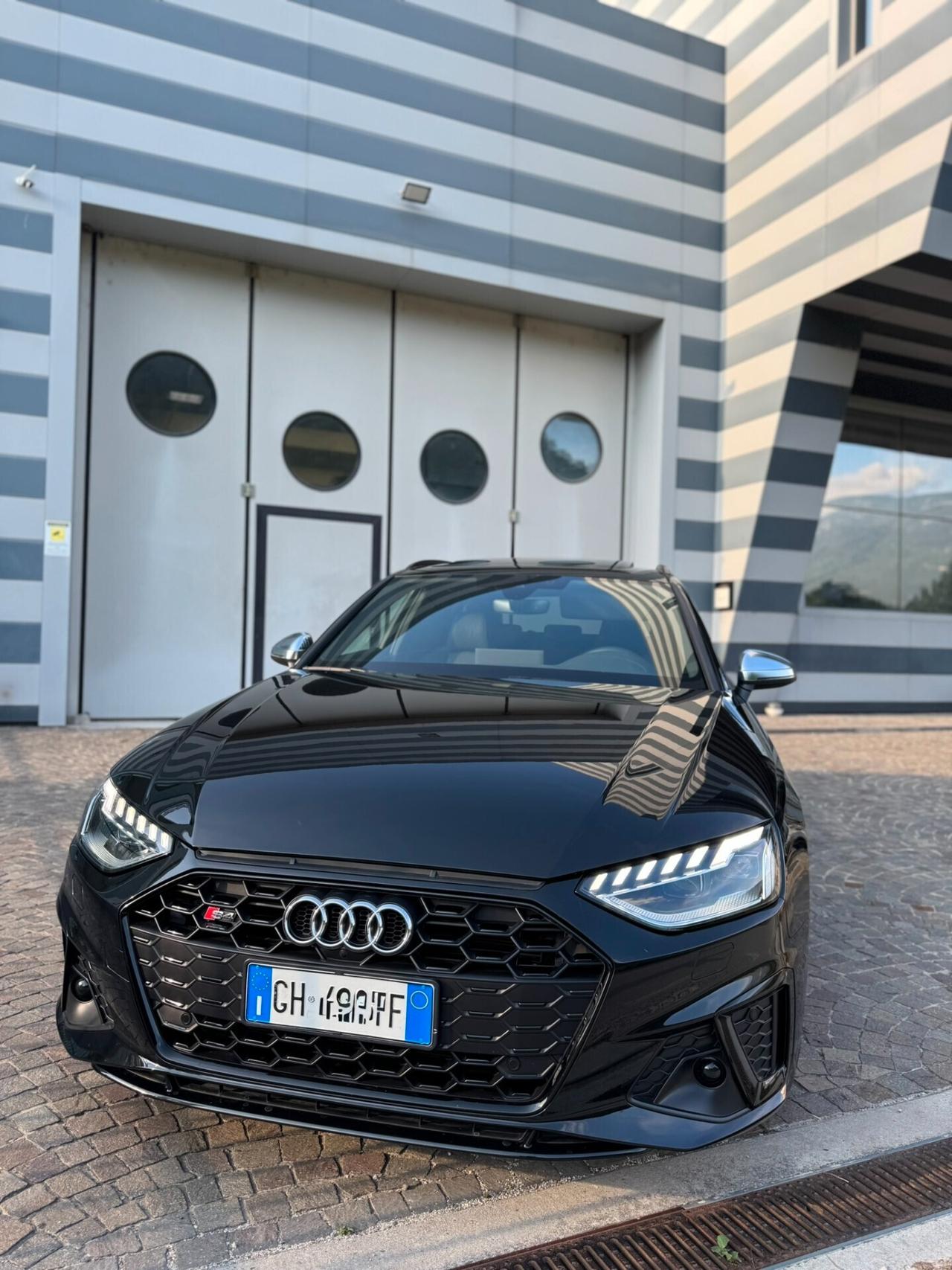 Audi S4 Avant TDI TETTO SEDILI B&O GARANZIA gancio STRAFULL
