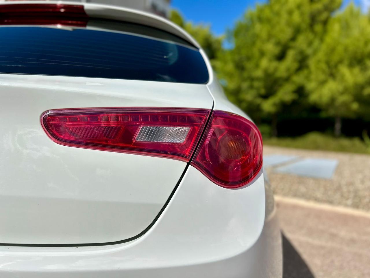 Alfa Romeo Giulietta 2.0 JTDM 150cv Exclusiv #7090