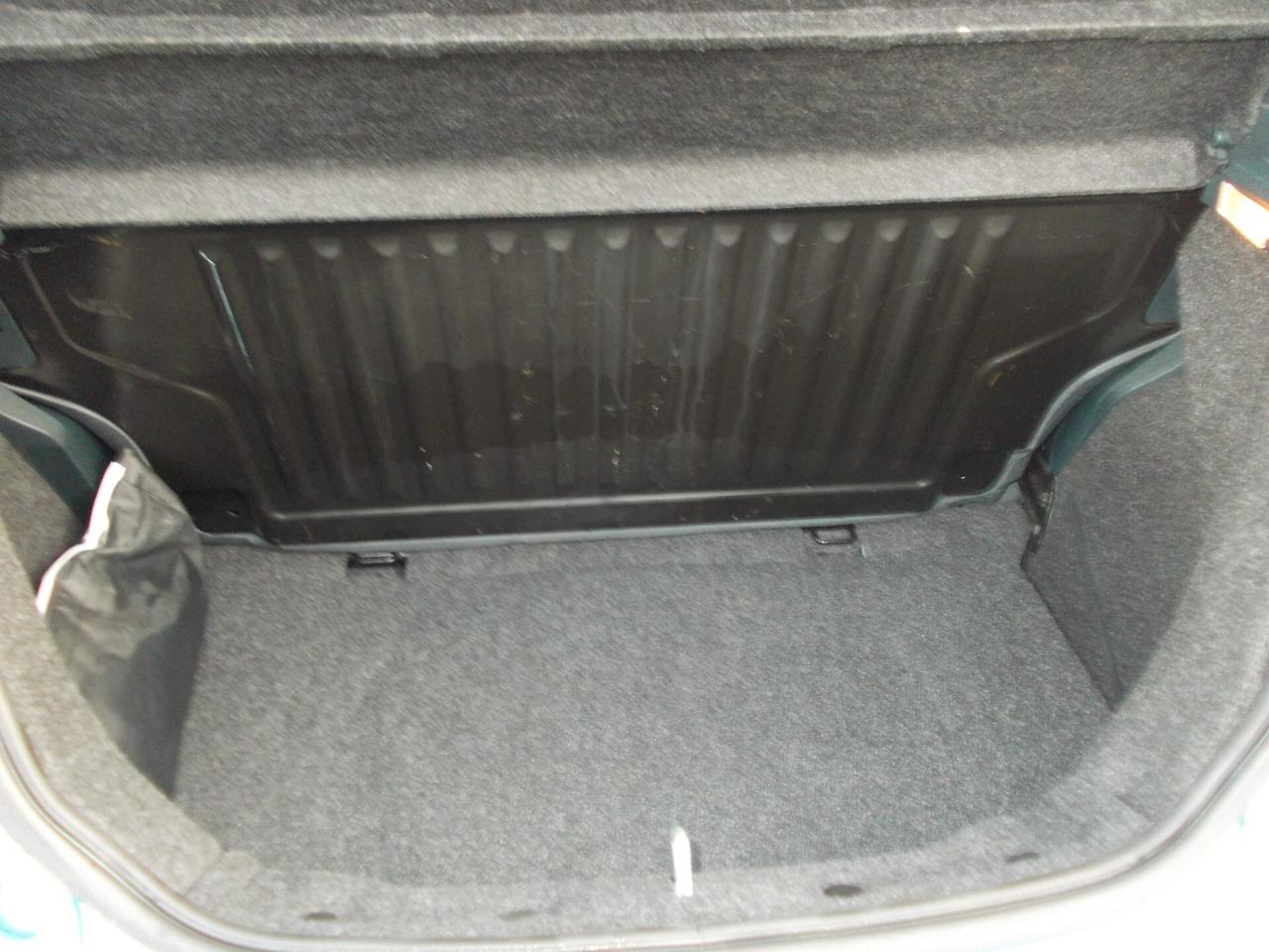 Ford Ka + 1.2 8V 69CV KM 61543 SI NEOPATENTATI