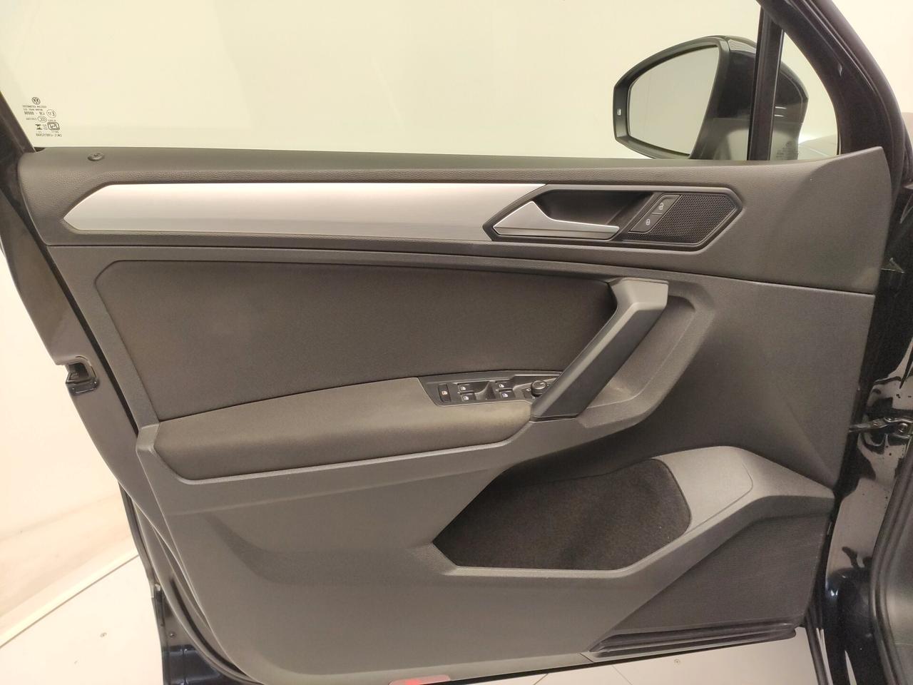 Volkswagen Tiguan 2.0 TDI 150 CV SCR DSG 4MOTION R-Line