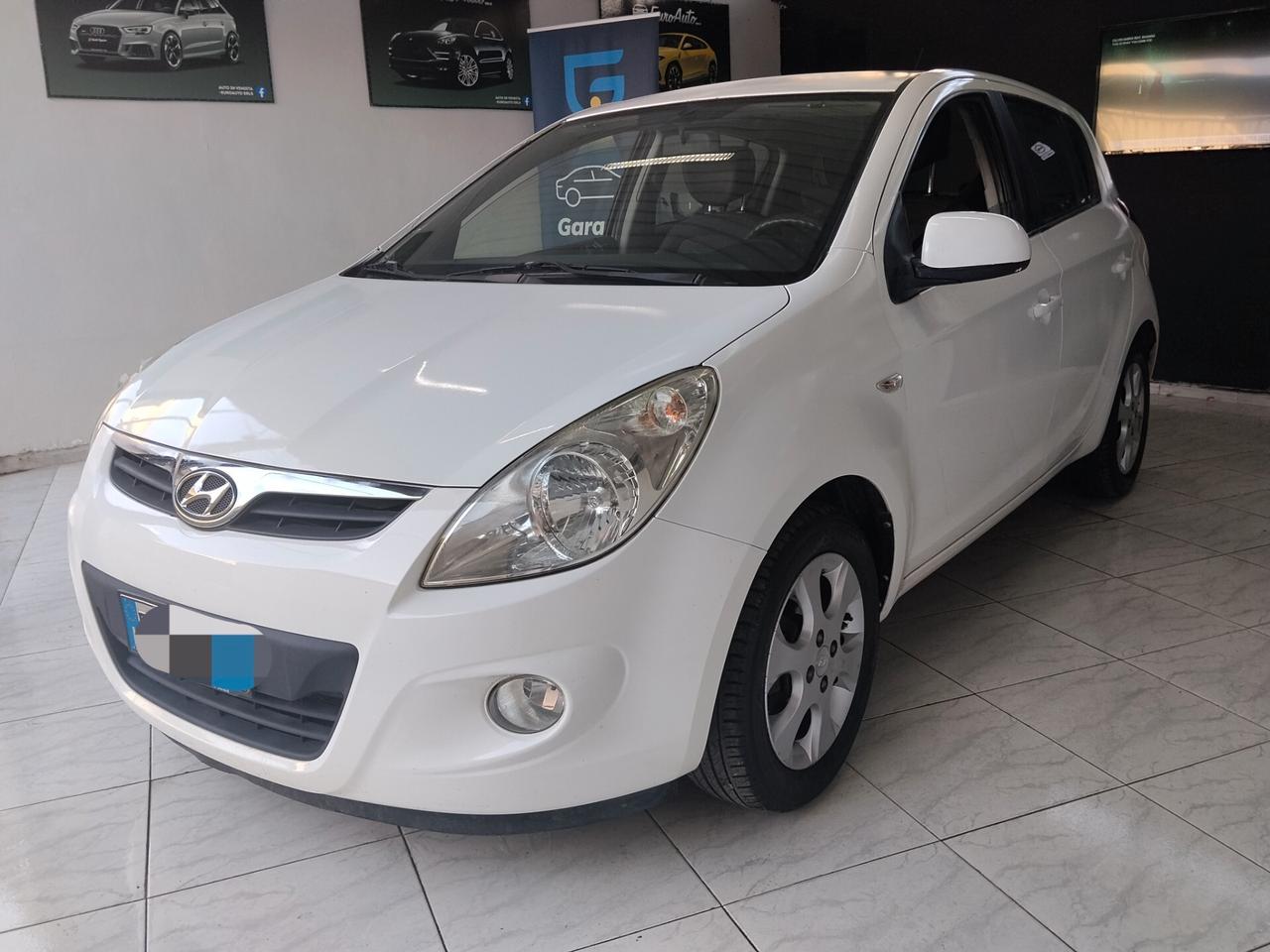 Hyundai i20 1.2 benzina 2010 CON GARANZIA