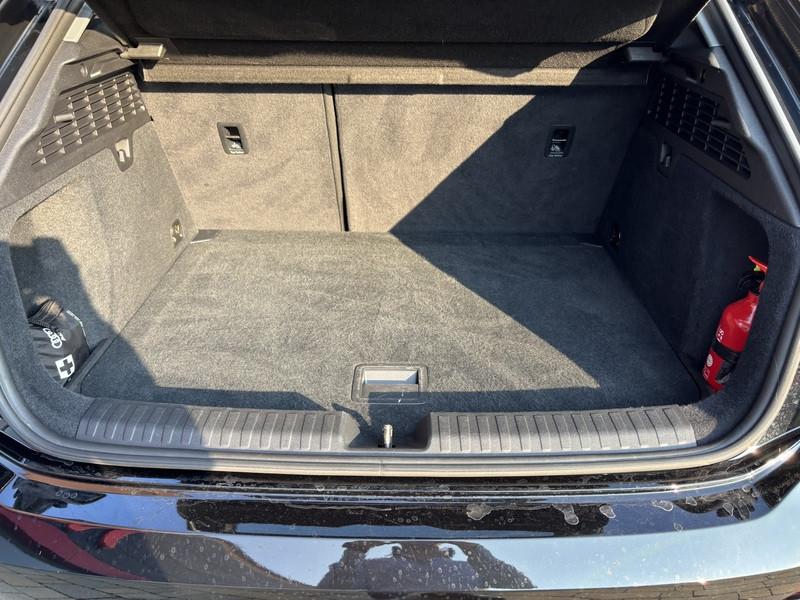 Audi A3 Sportback 35 2.0 tdi Business Advanced s-tronic LED-TETTO-18"