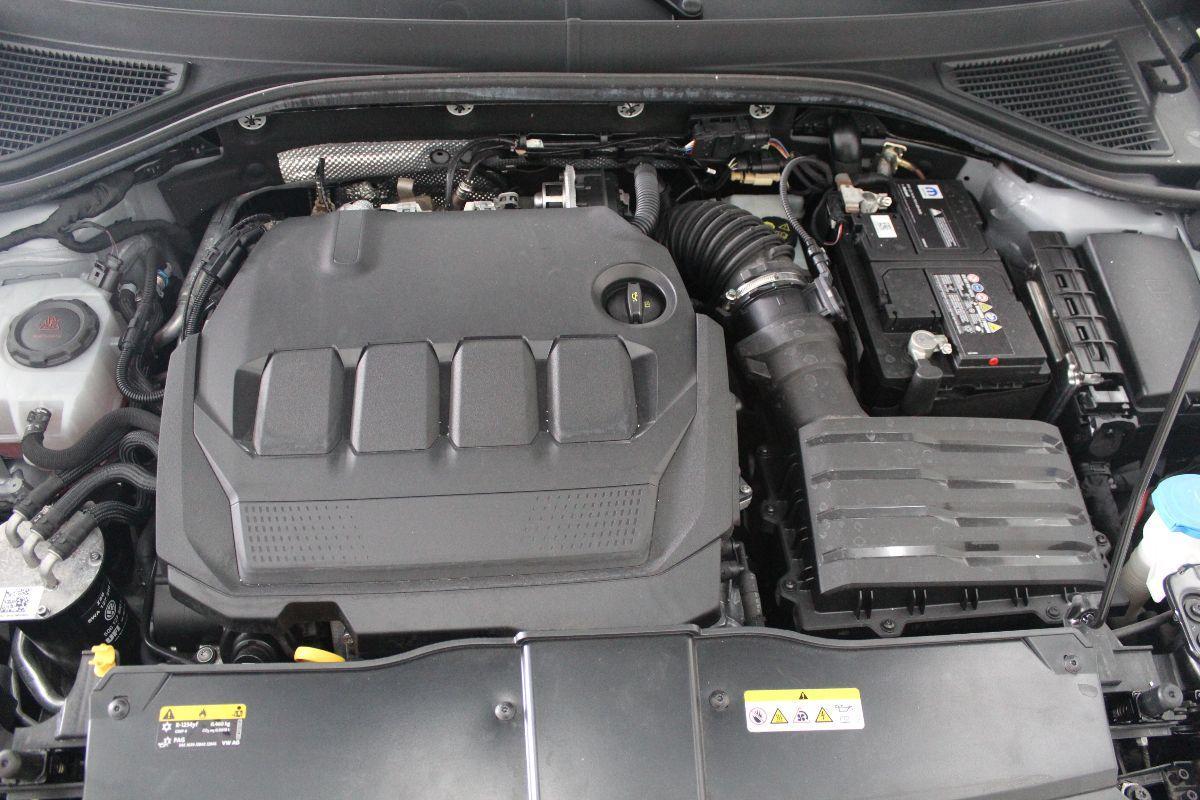 VOLKSWAGEN - T-Roc - 2.0 TDI SCR Business BlueMot.Tech.