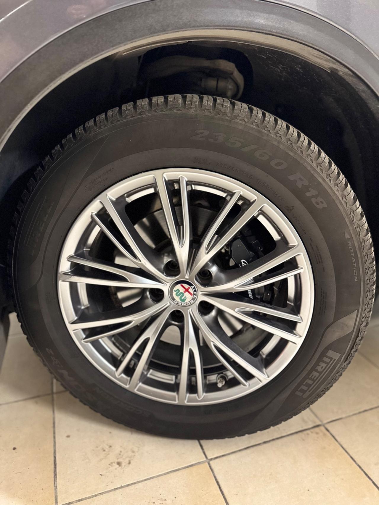 Alfa Romeo Stelvio 2.2 Turbodiesel 210 CV AT8 Q4 Super