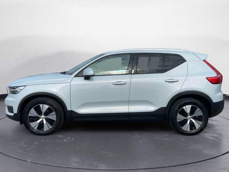 VOLVO XC40 2.0 d3 MoMenT. AuTo