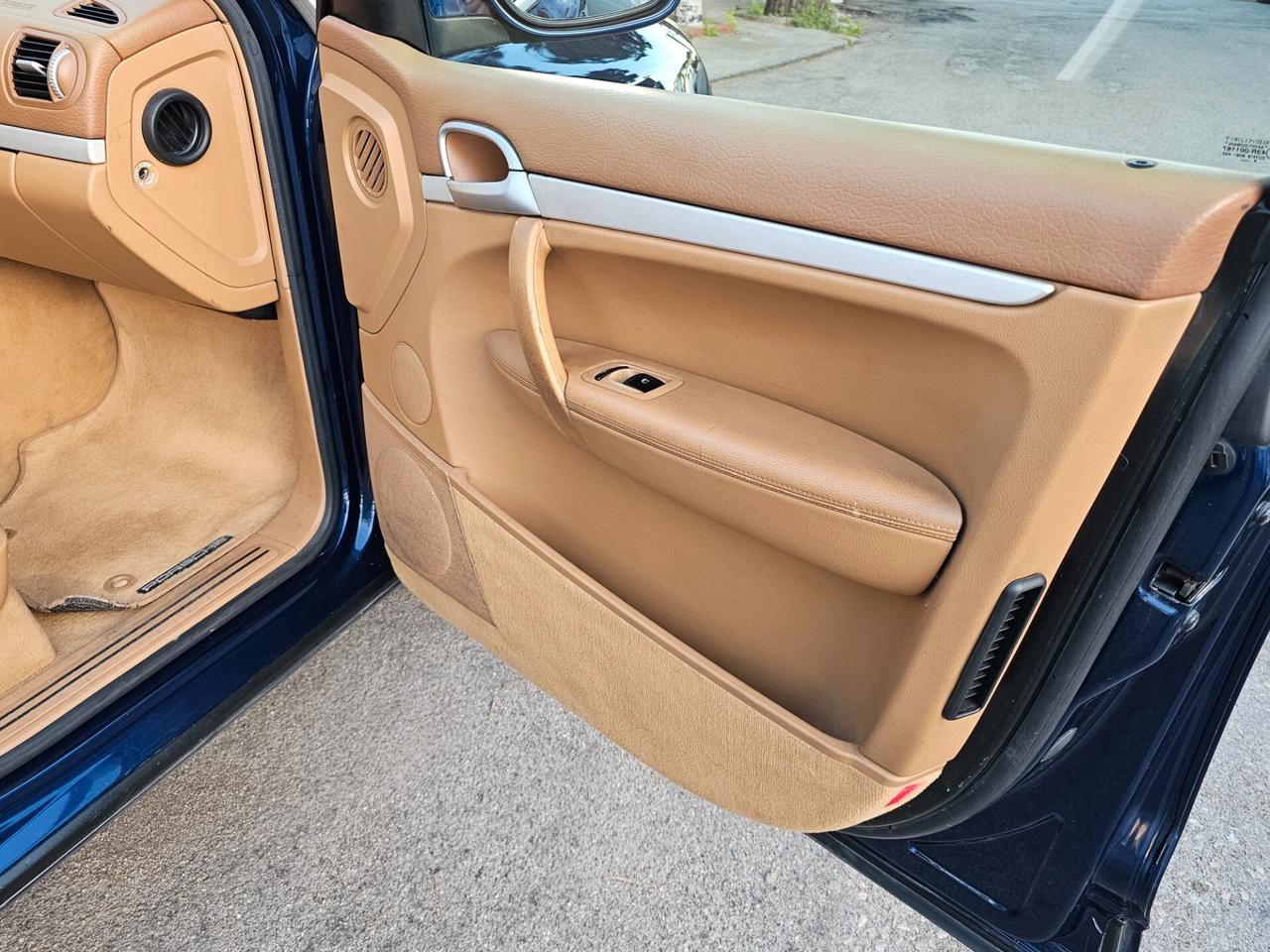 Porsche Cayenne 3.2 V6 GPL