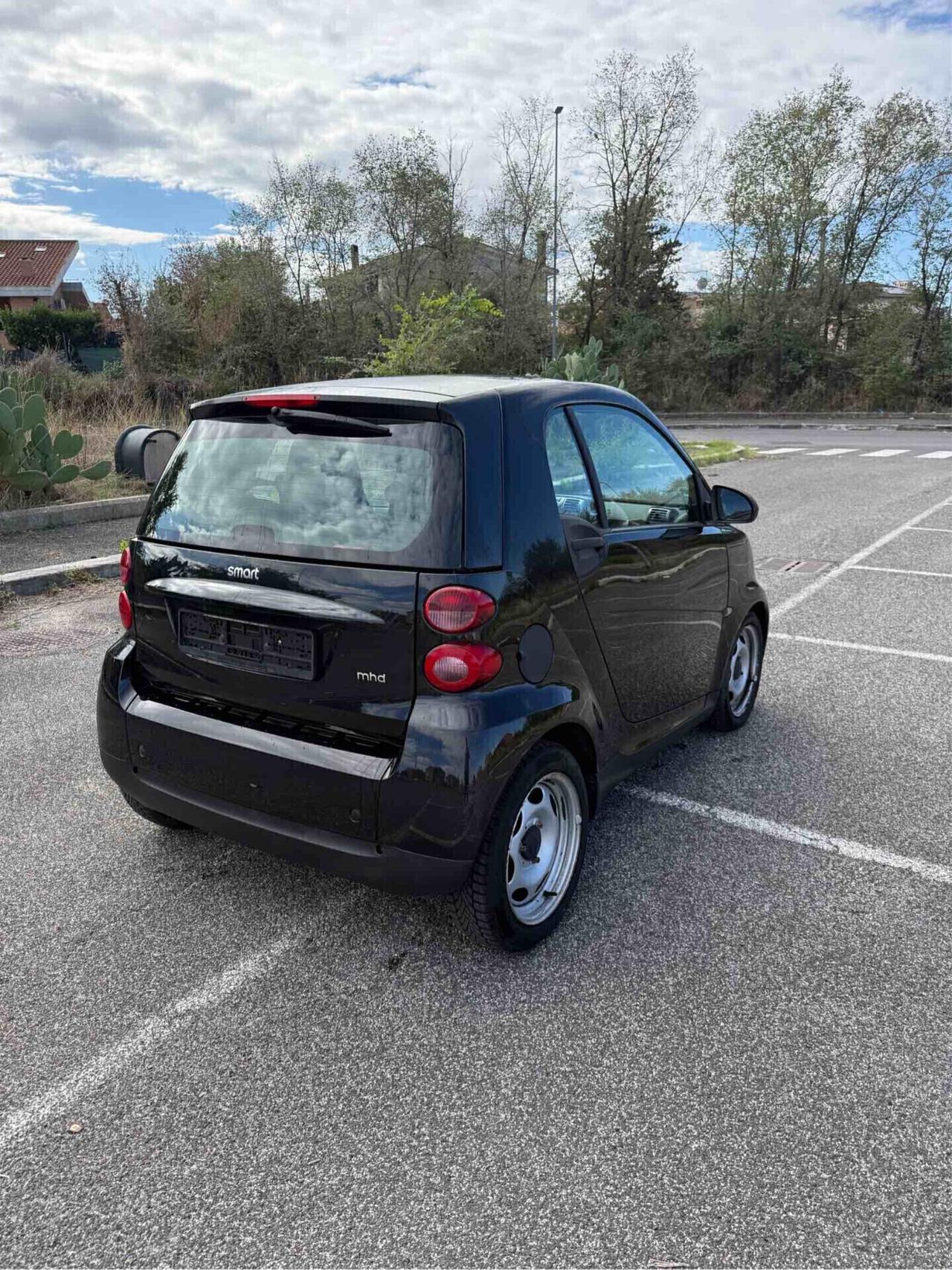 Smart 451 euro 5 neopatentati 85000 km garanzia permute