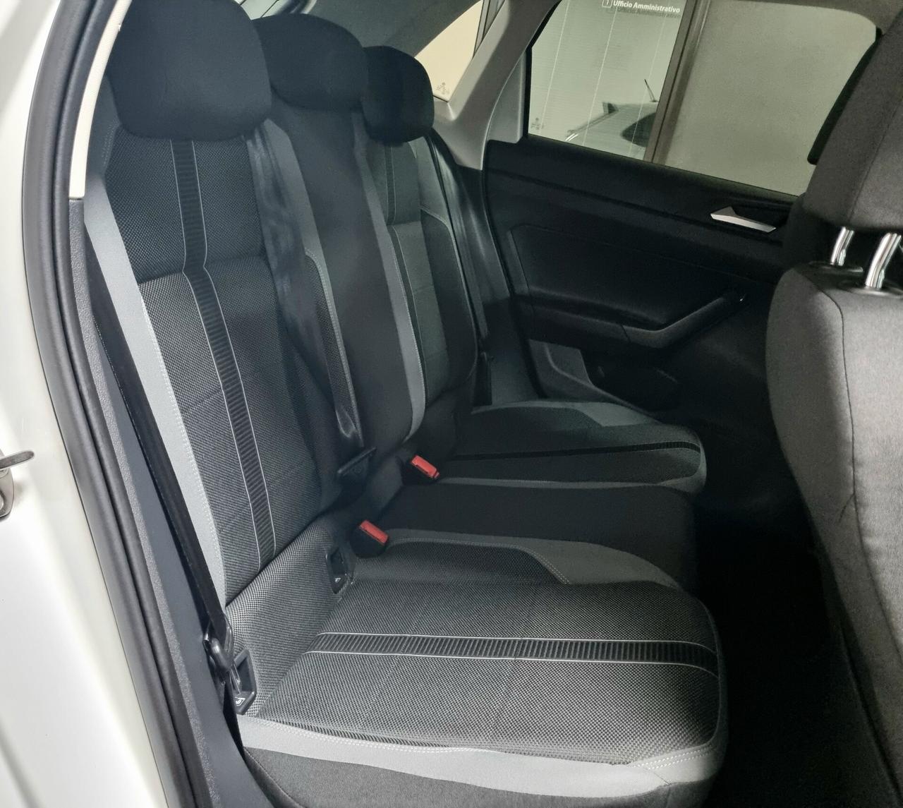 VOLKSWAGEN POLO 1.0 TSI 5p. R-LINE