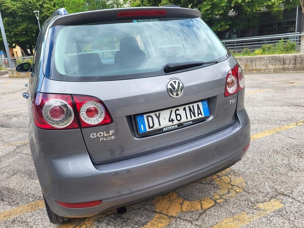 VOLKSWAGEN GOLF PLUS 1,6 TDI-FOTO TAGLIA E REVISIO