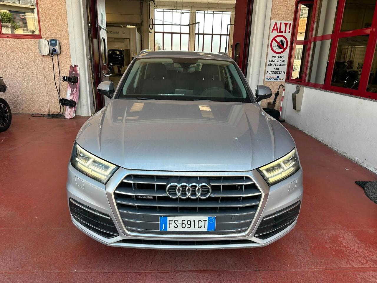 Audi Q5 2.0 TDI 150 CV Business