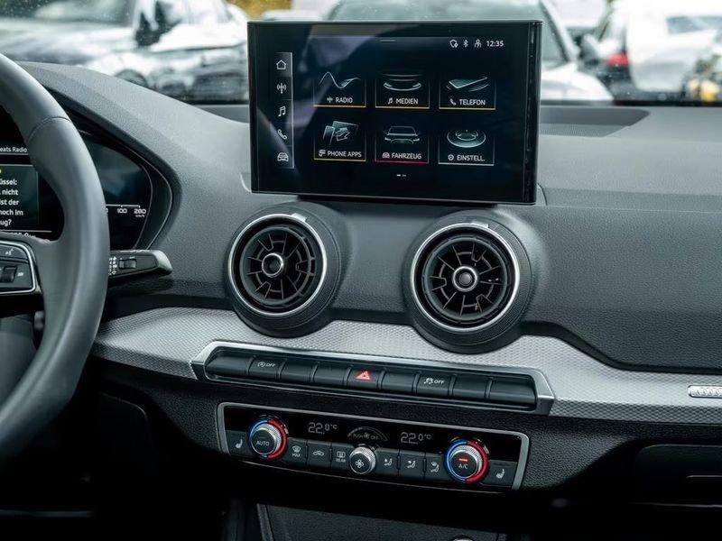 Audi Q2 1.0 30 TFSI BUSINESS LED CARPLAY PDC