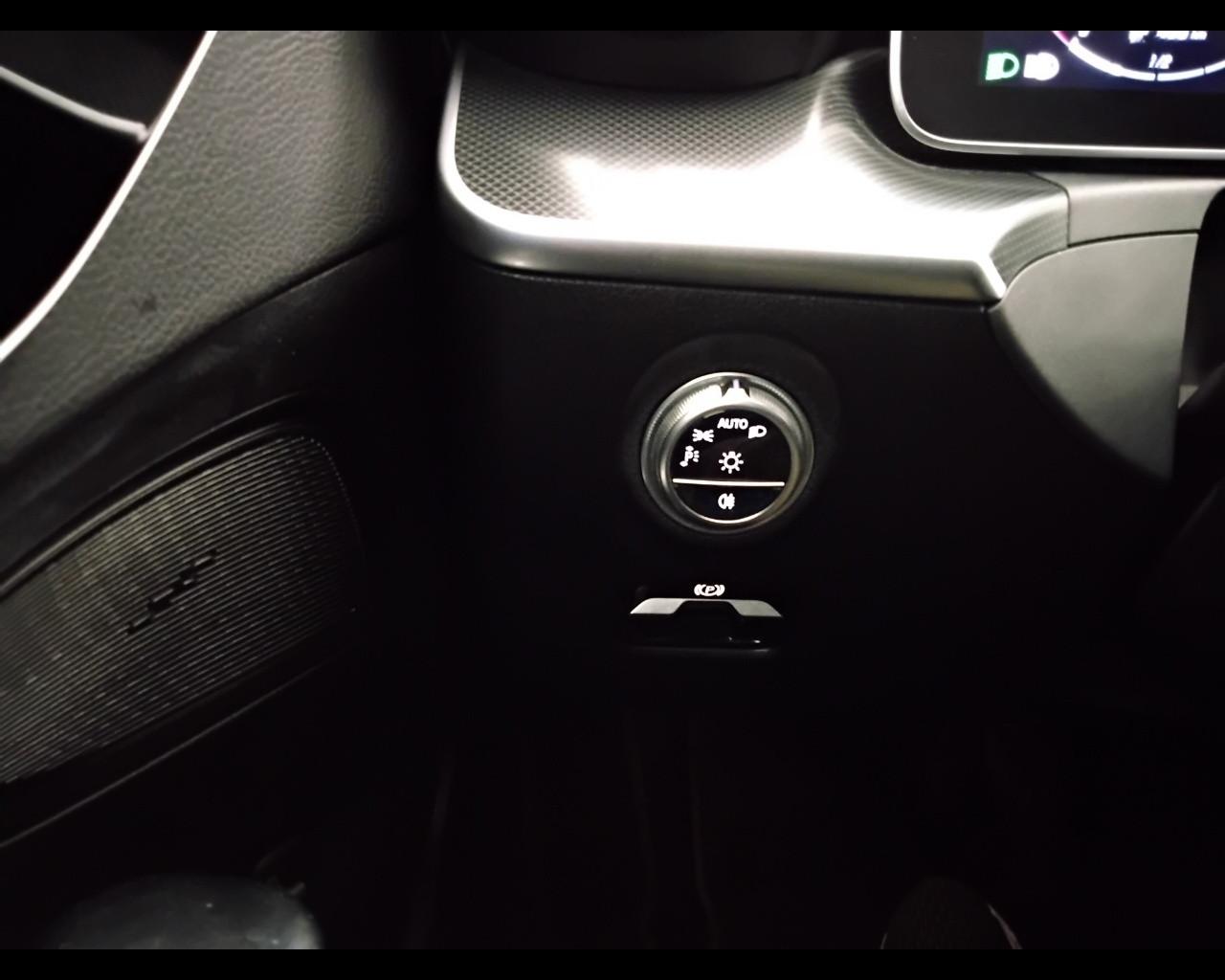 Mercedes-Benz Classe C-W206 Berlina 2021 - C 220 d mhev Sport auto