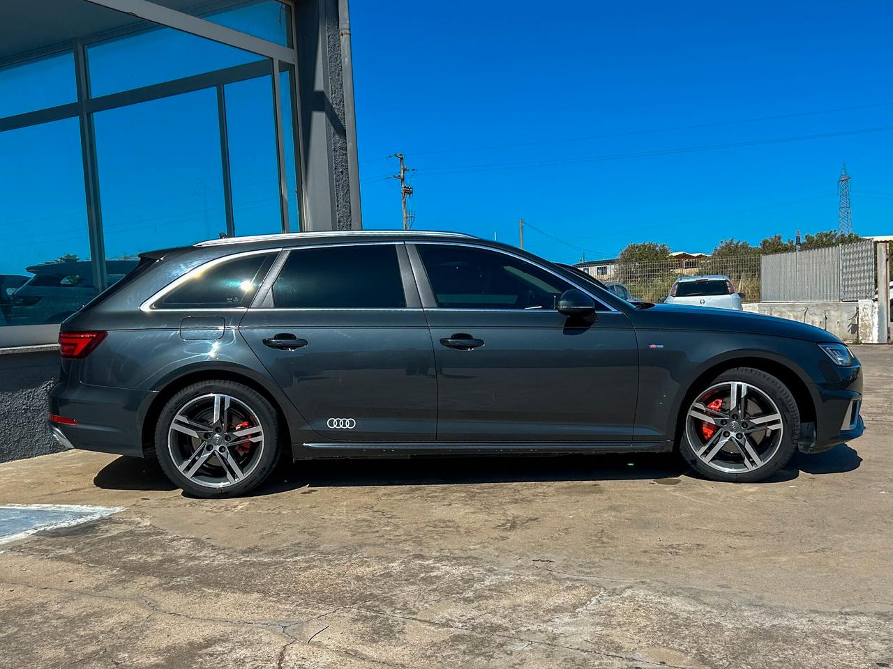 Audi A4 40 TDI S tronic S line edition