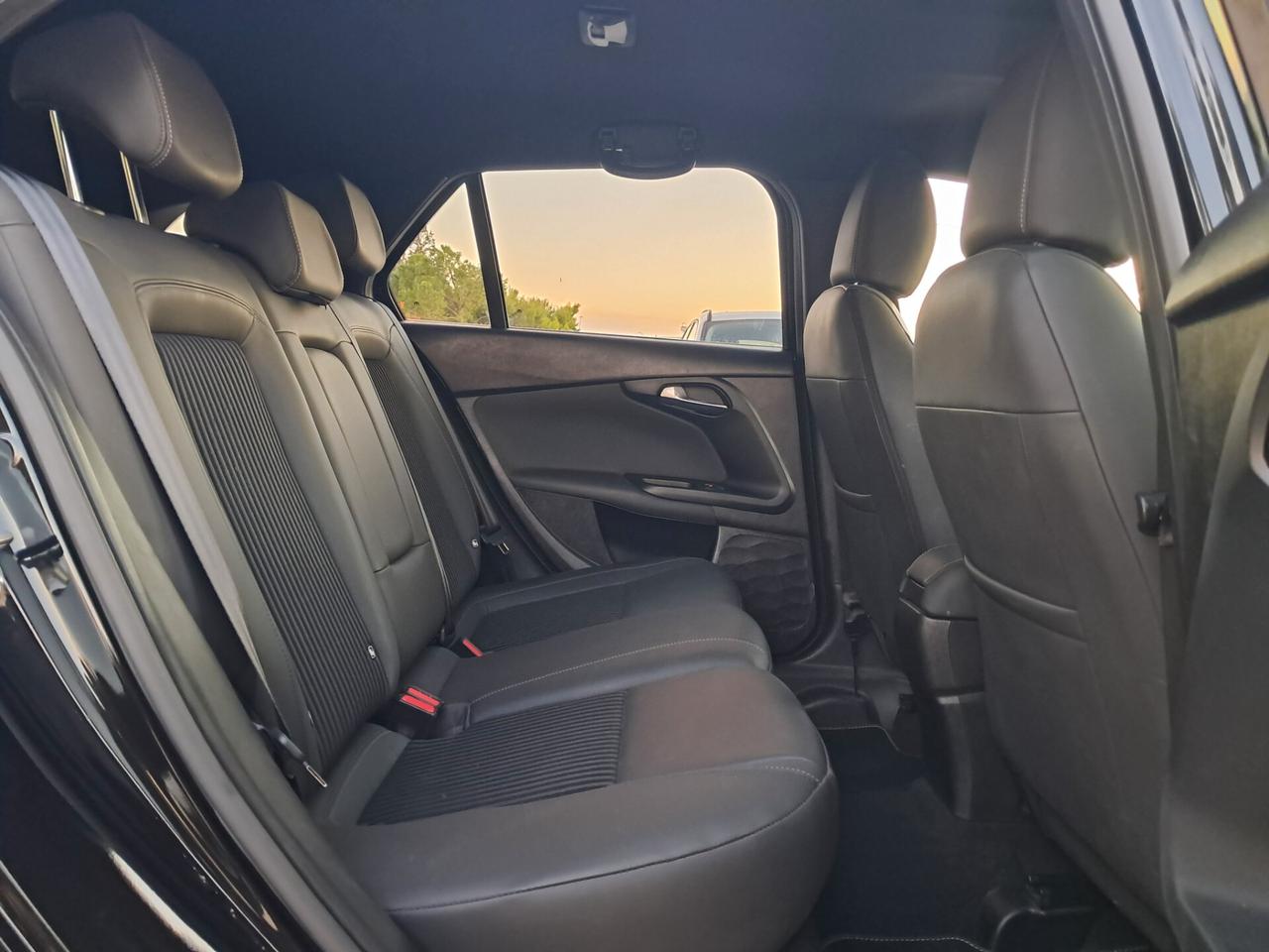 Fiat TIPO 1.6-Mtj 120CV-DCT *S-DESIGN*PELLE*NAVI*LED