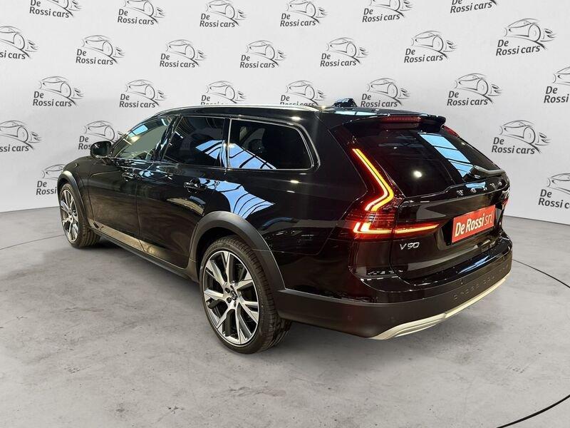 Volvo V90 Cross Country B5 (d) AWD automatico Ultimate