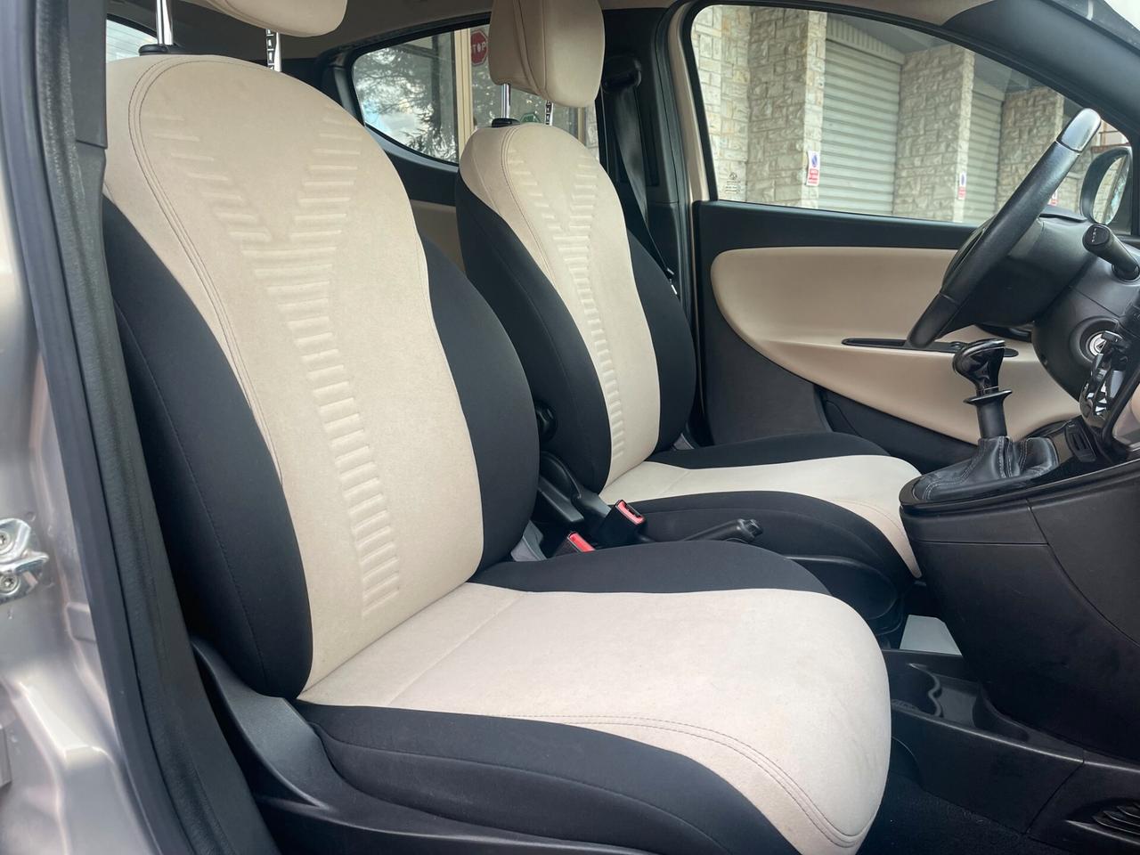 Lancia Ypsilon 0.9 TwinAir 85 CV 5 porte Metano Ecochic Gold NEO PATENTATI