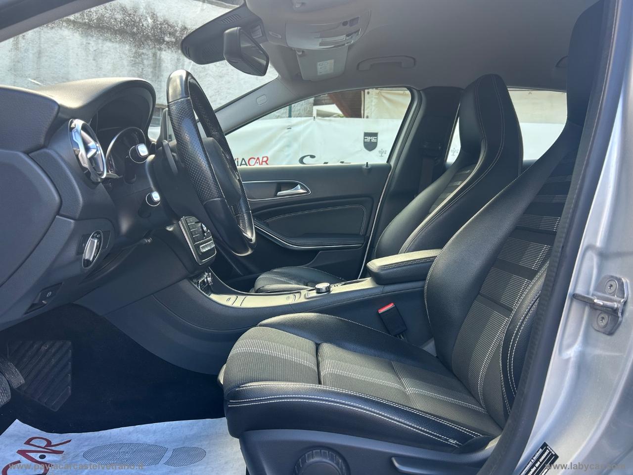 MERCEDES-BENZ GLA 220 d Automatic 4Matic Premium