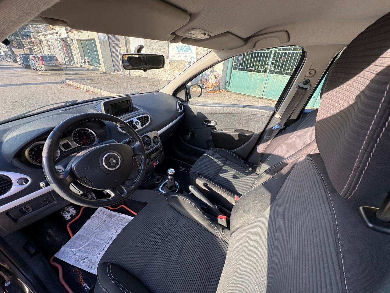 Renault Clio 1.2 16V 5 porte Dynamique
