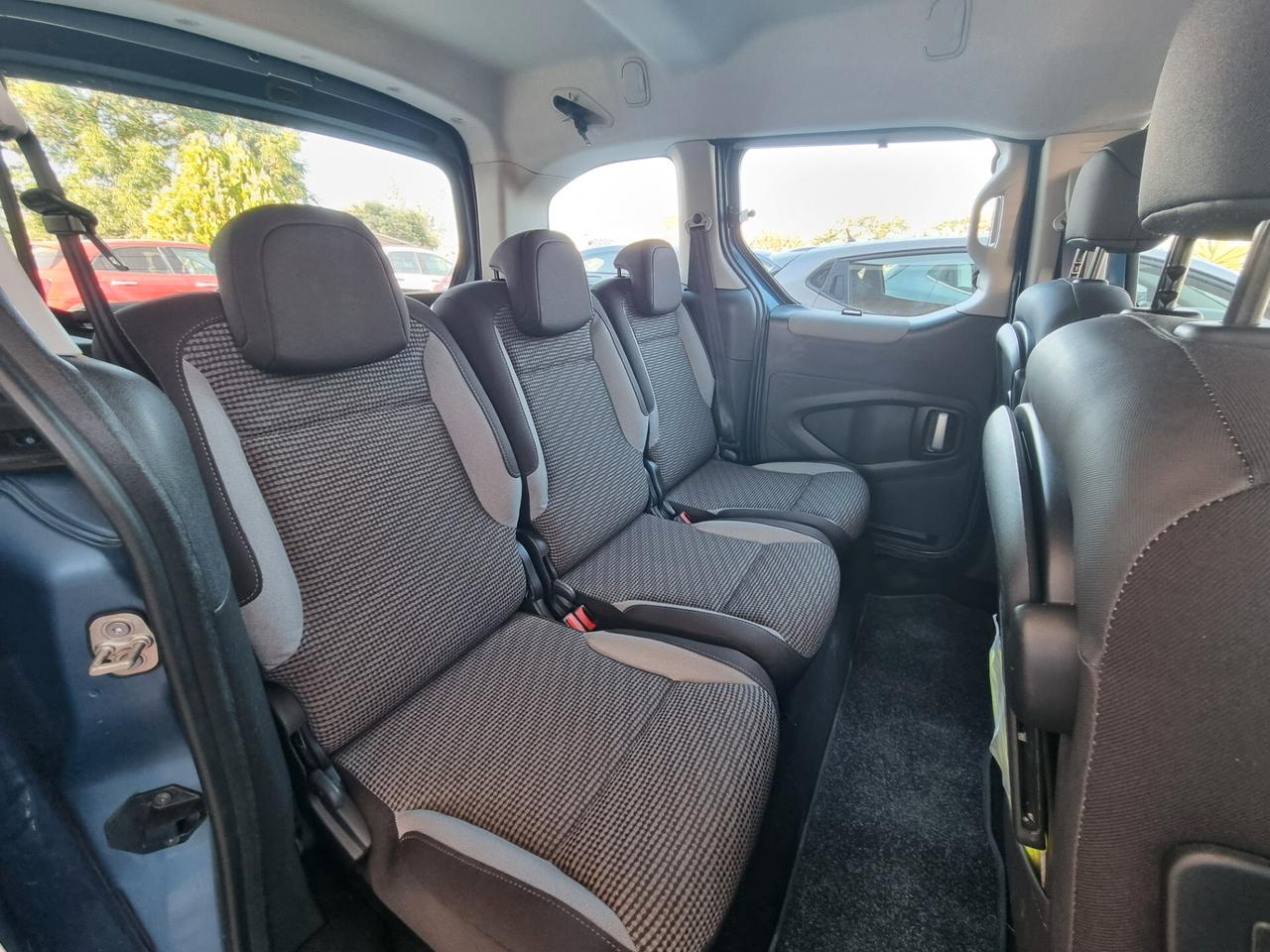 Peugeot Partner Tepee 1.6 HDi 92CV Outdoor