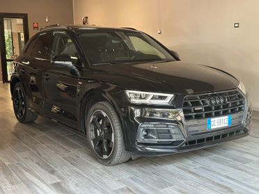 Audi Q5 40 2.0 tdi mhev S line Plus Quattro 204cv Black Edition