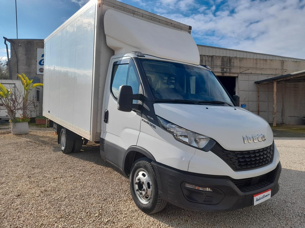 Iveco Daily 35c14 con cassa mobili anno 2021