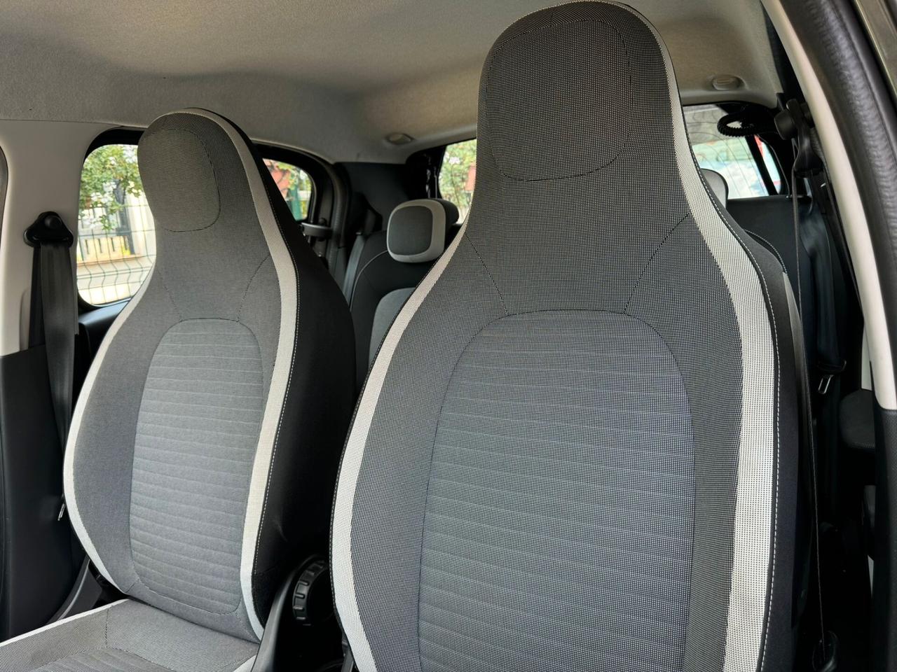 Renault Twingo SCe Zen LIMITED