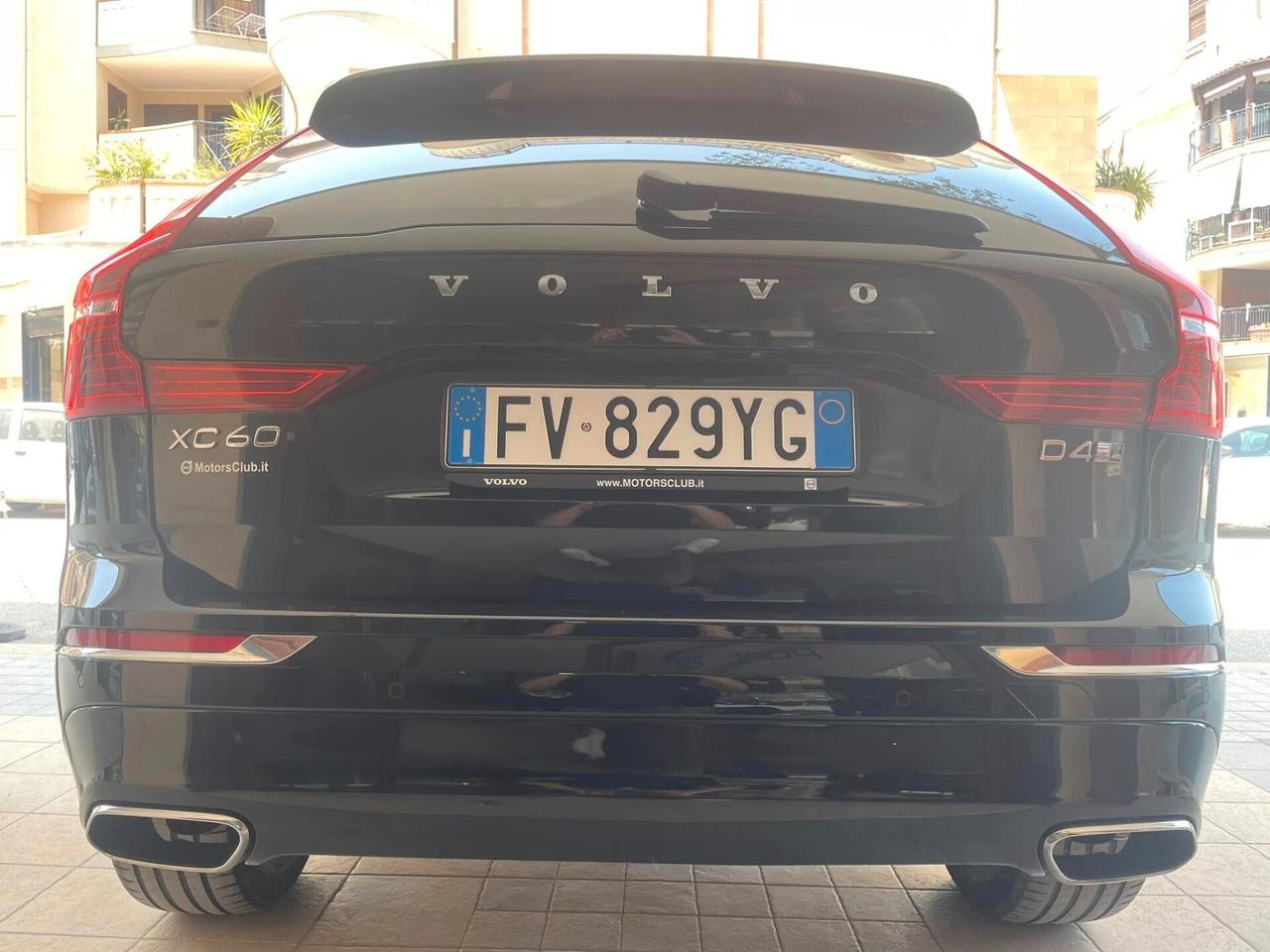 Volvo XC 60 XC60 D4 190cv AWD Inscription TETTO NAVY PELLE LED 19