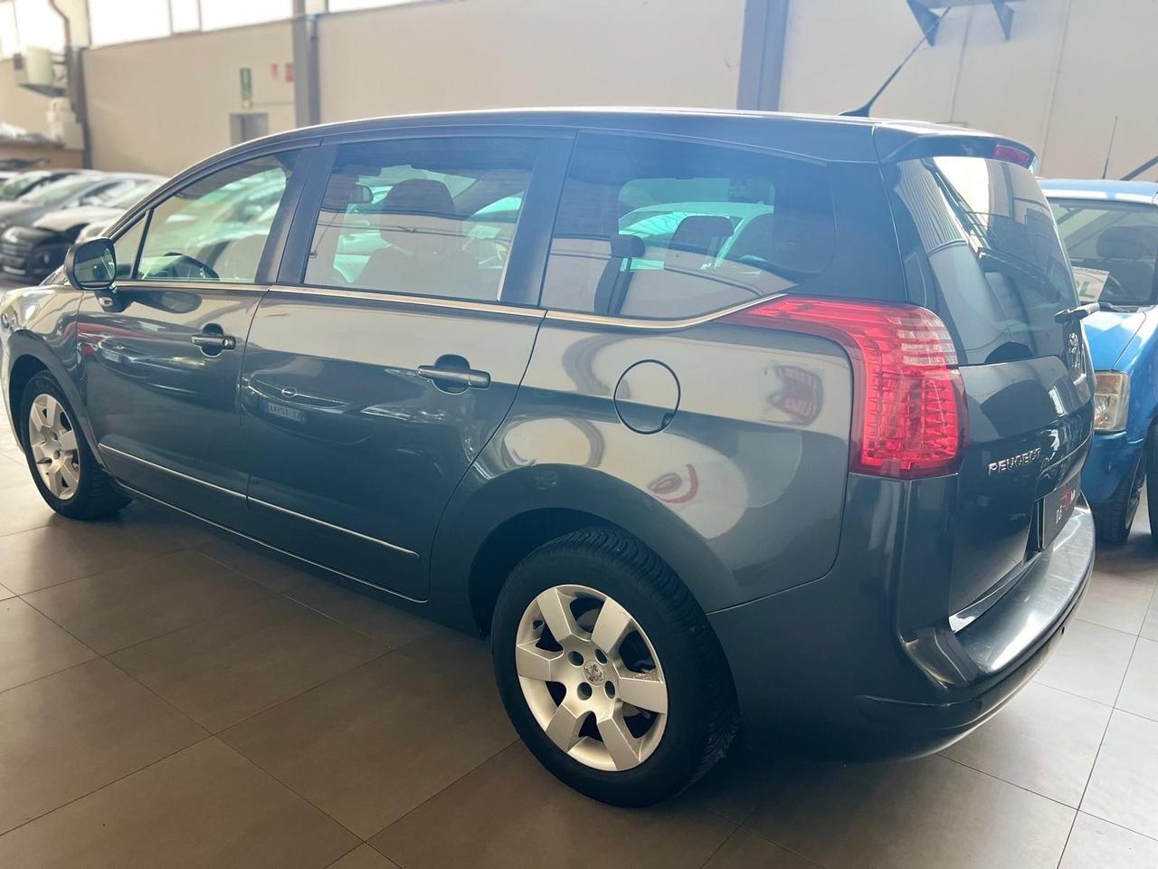 Peugeot 5008 1.6 HDi 112CV Business