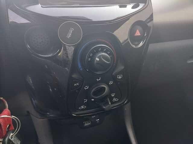 Peugeot 108 VTi 68 5 porte Allure