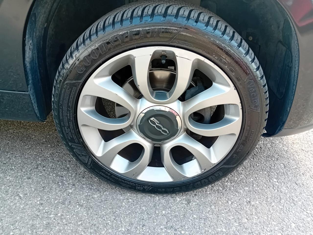 Fiat 500L 0.9 TwinAir Turbo Natural Power Lounge