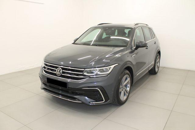 VOLKSWAGEN Tiguan 2.0 TDI 150 Cv. DSG R-Line TETTO PANORAMA