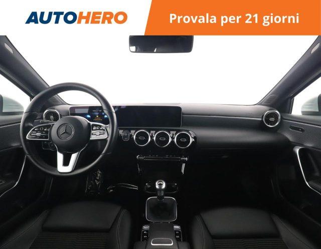 MERCEDES-BENZ A 200 Sport