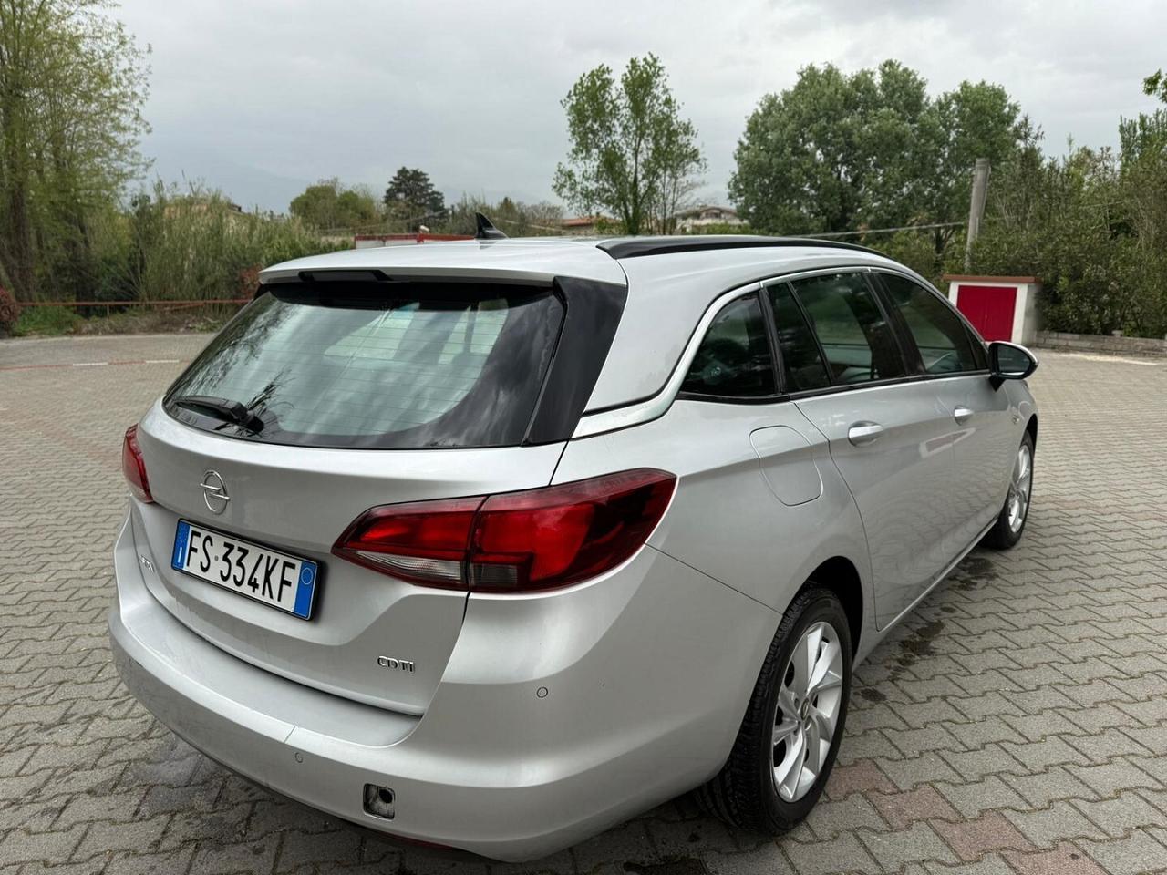 Opel Astra 1.6 CDTi 136CV automatica km certificat