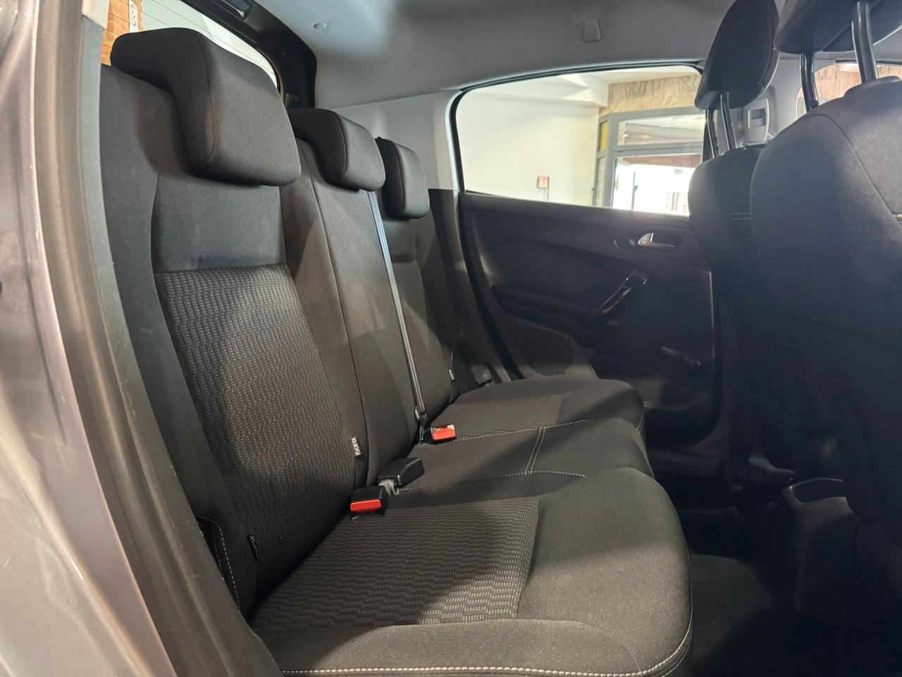 Peugeot 208 PureTech 82 Stop&Start 5 porte Active