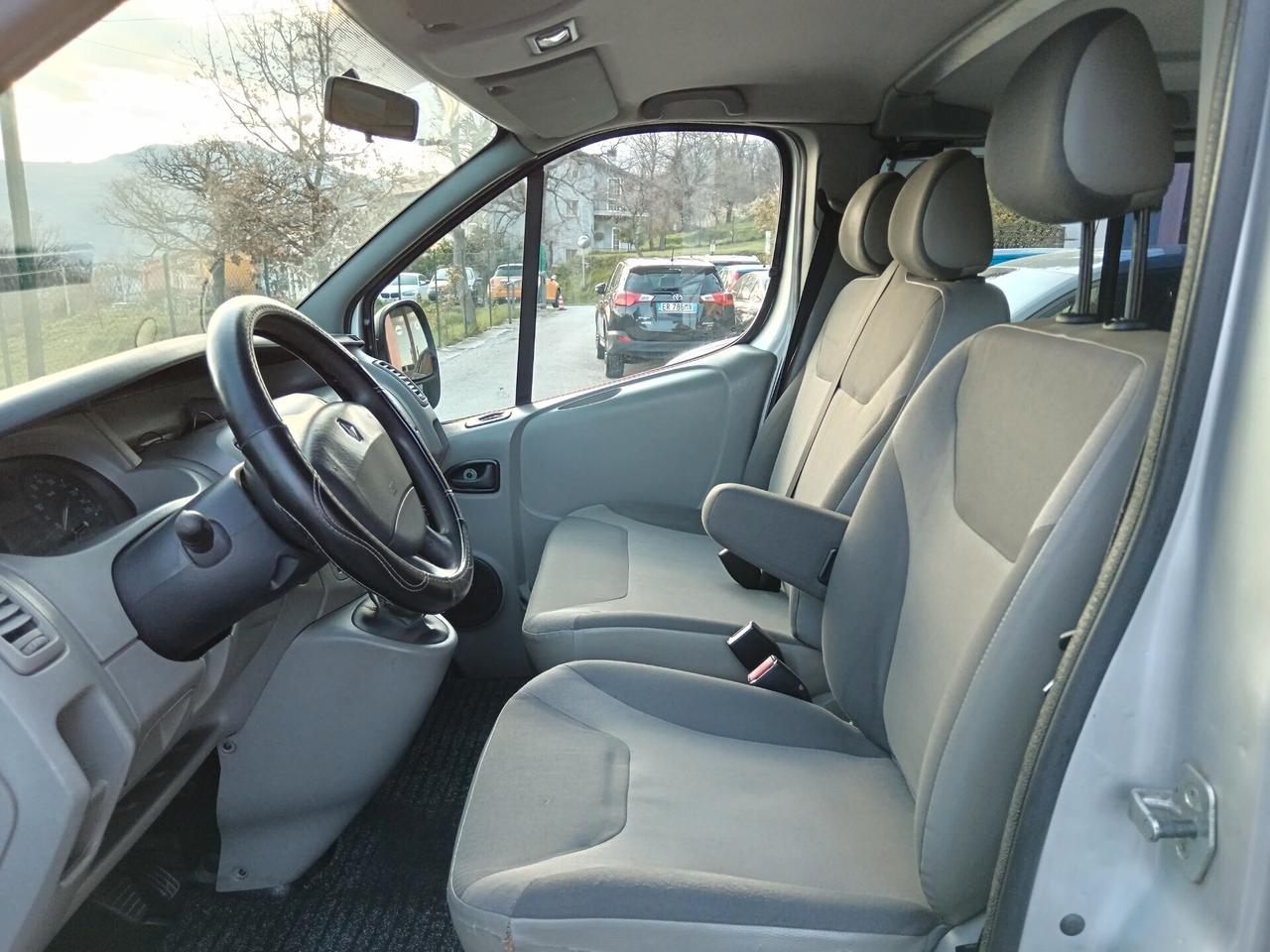 Renault Trafic 2.0 DCI 115CV 6 POSTI COMBI