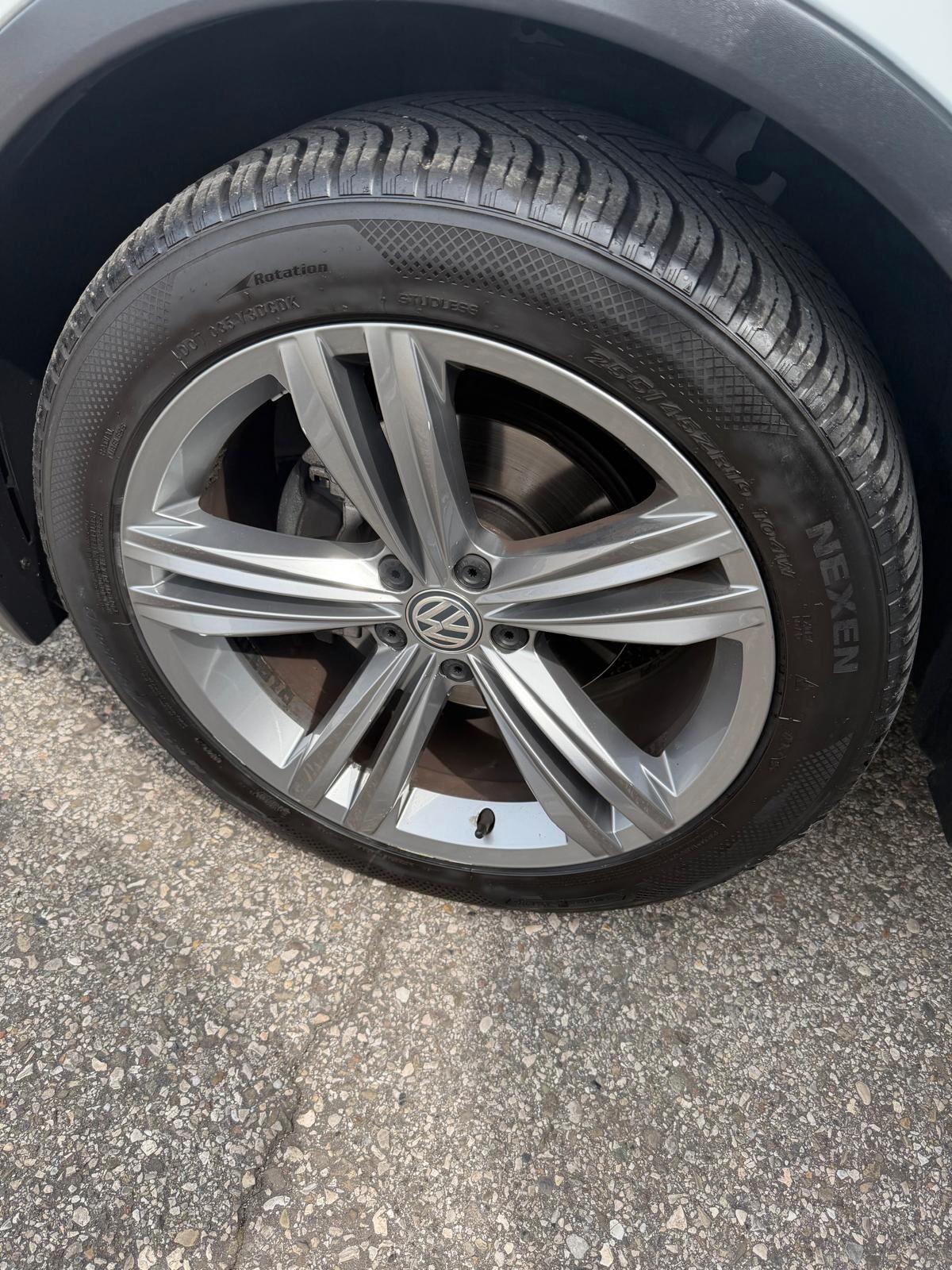 Volkswagen Tiguan 2.0 TDI SCR DSG R-LINE Pack interno ed esterno