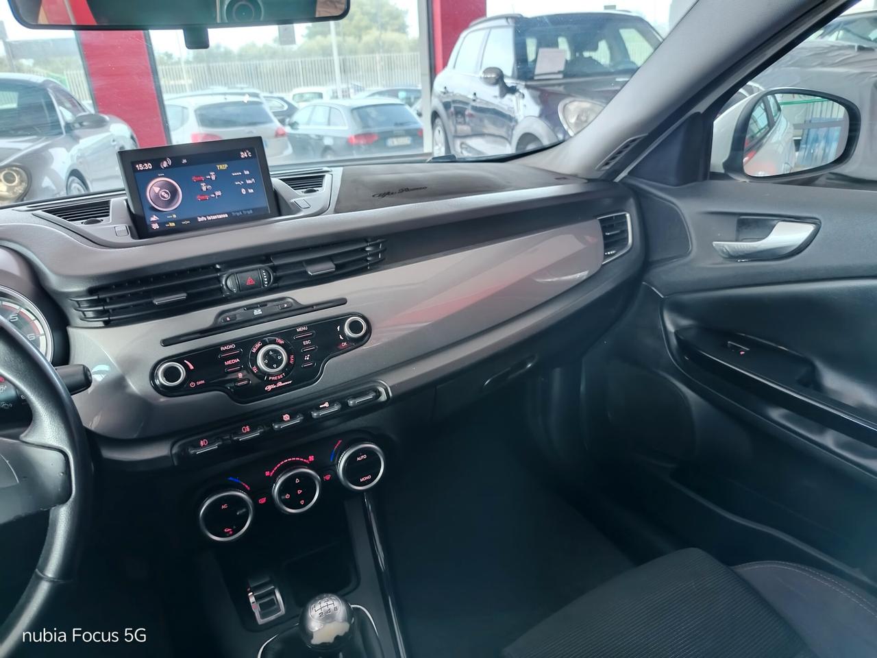 Alfa Romeo Giulietta 1.6 JTDm-2 105 CV Exclusive