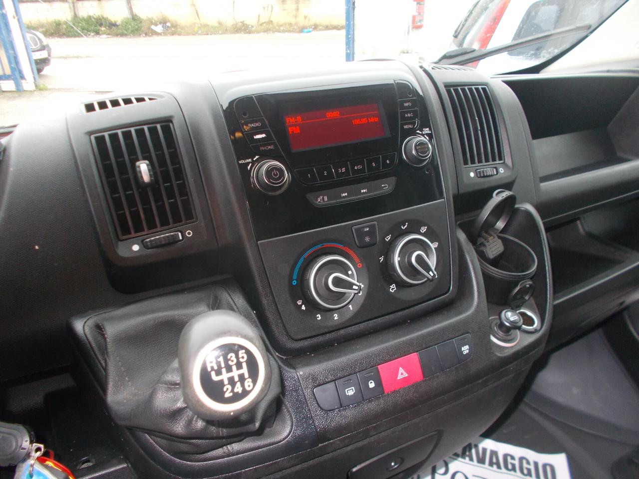 iveco Peugeot boxer anno 2017 furgone e6