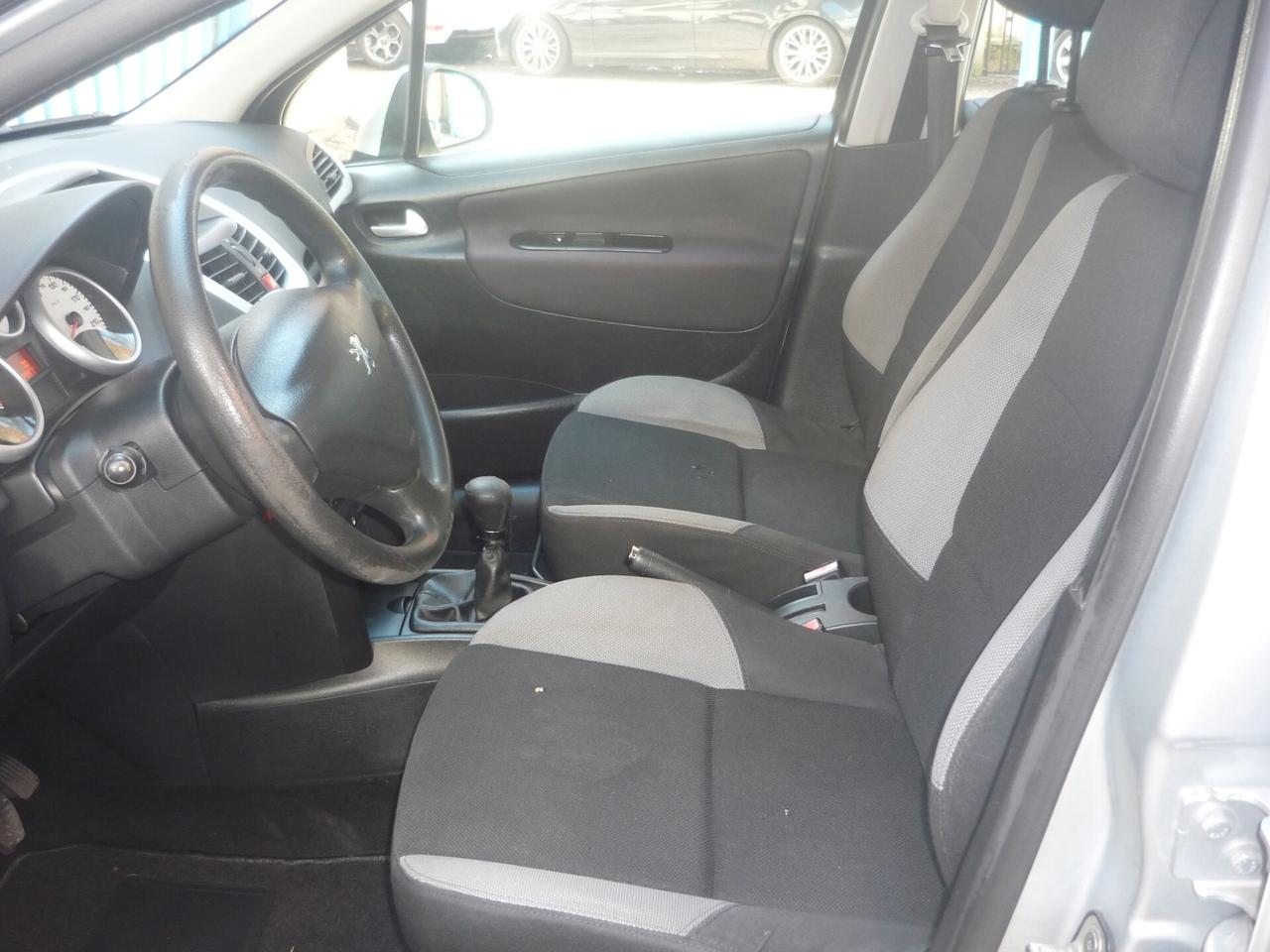 Peugeot 207 1.4 8V 75CV 5p. X Line ECO GPL