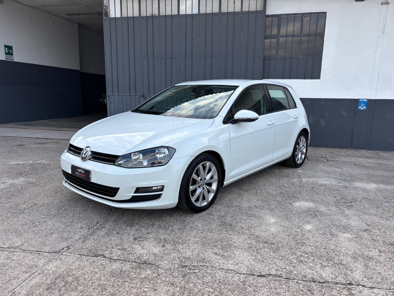 Volkswagen Golf 1.6 TDI. Highline. Garanzia 12mesi