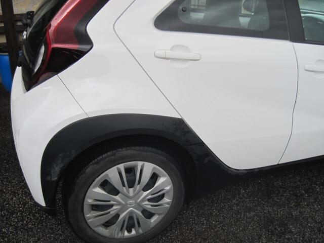 Toyota Aygo X 1.0 VVT-i 72 CV 5 CAMBIO AUTOMATICO S-CVT SOLO KM 28000